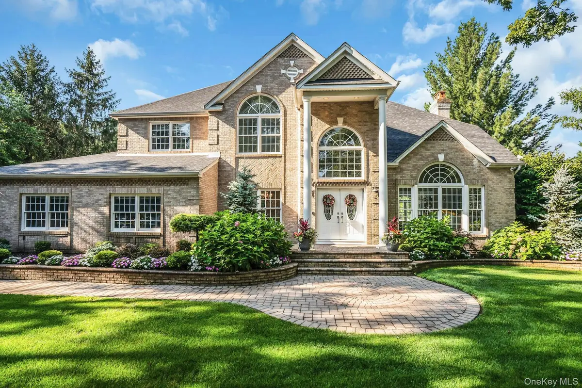 1 Weeping Cherry Lane, Commack, NY 11725 - #1