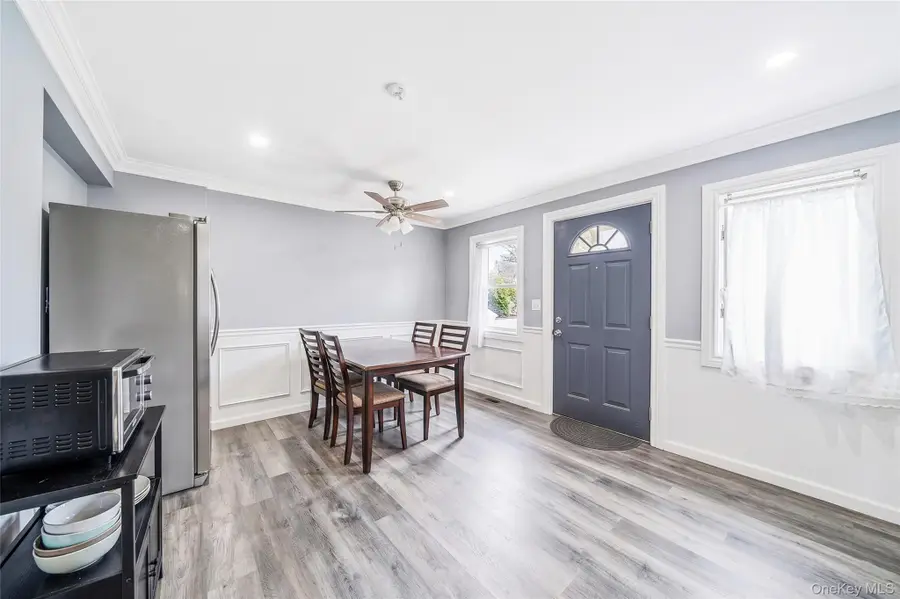 5 Sinclair Street, Mastic, NY 11950 - #3