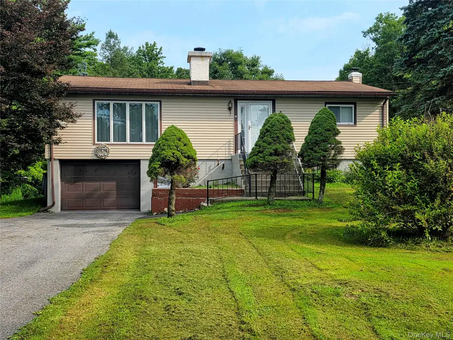 84 W Pine Road, Staatsburg, NY 12580 - #2