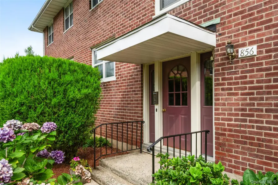 856 Palisade Avenue #2D, Yonkers, NY 10703 - #2