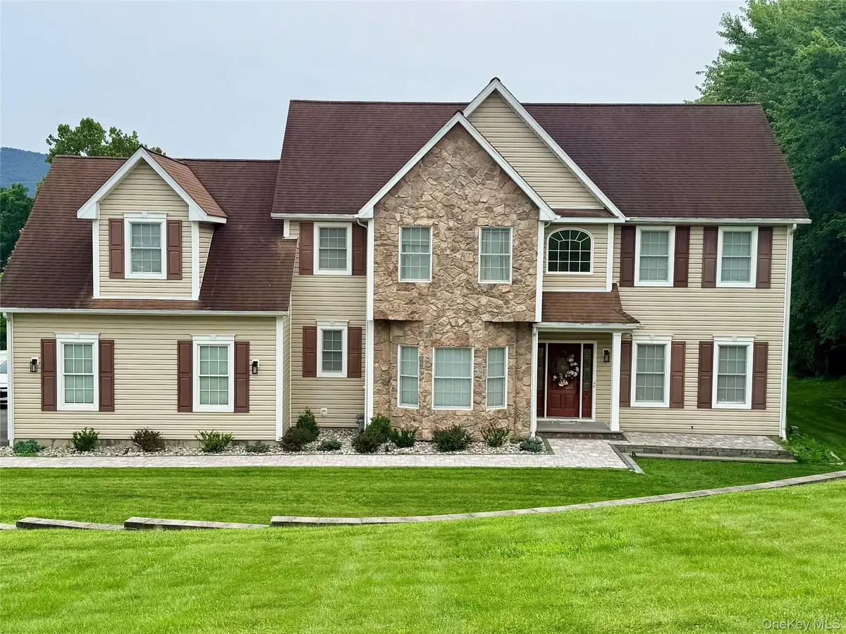 49 Harrisons Trail, Hopewell Junction, NY 12533 - #1