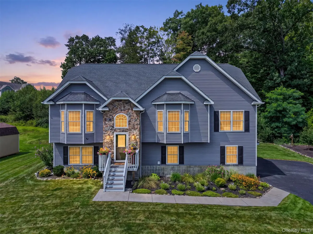 22 Ashley Court, Salisbury Mills, NY 12577 - #1