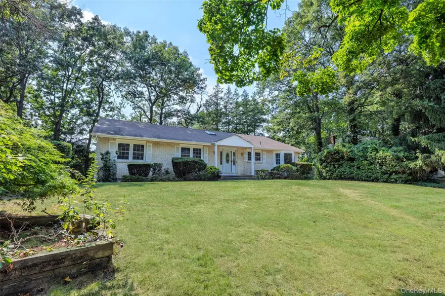 2 Erita Lane, Smithtown, NY 11787 - #2