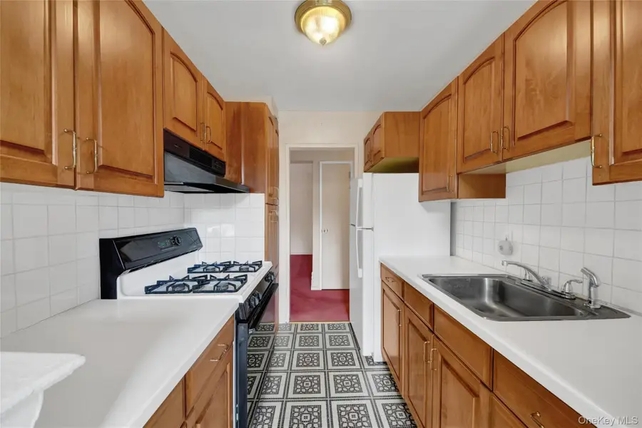 110 Dehaven Drive #416, Yonkers, NY 10703 - #3