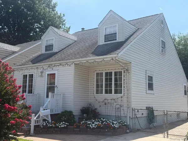 1112 Mckenna Place, Uniondale, NY 11553