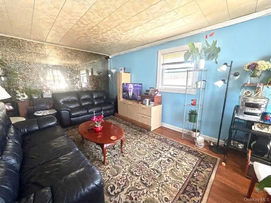 1112 Mckenna Place, Uniondale, NY 11553 - #2