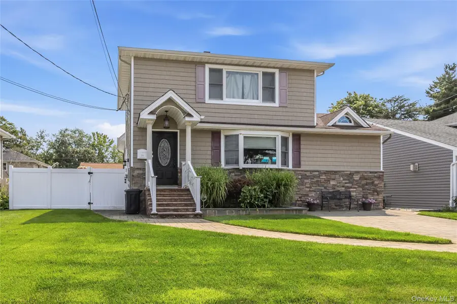 1761 Harold Avenue, Wantagh, NY 11793 - #2