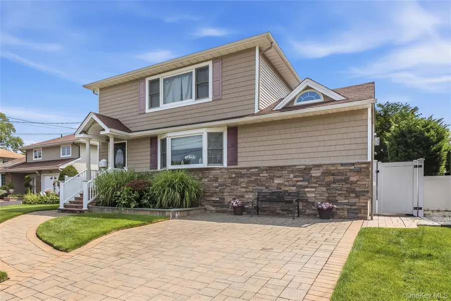 1761 Harold Avenue, Wantagh, NY 11793 - #3
