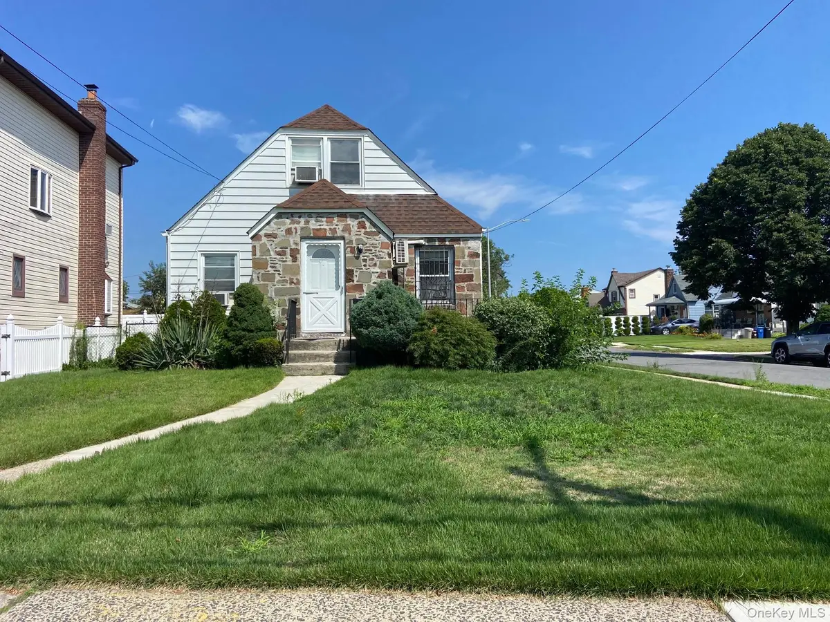 25119 86th Avenue, Bellerose, NY 11426 - #1
