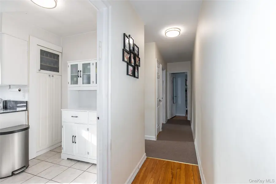 15 Beach Road #3-A, Great Neck, NY 11023 - #3