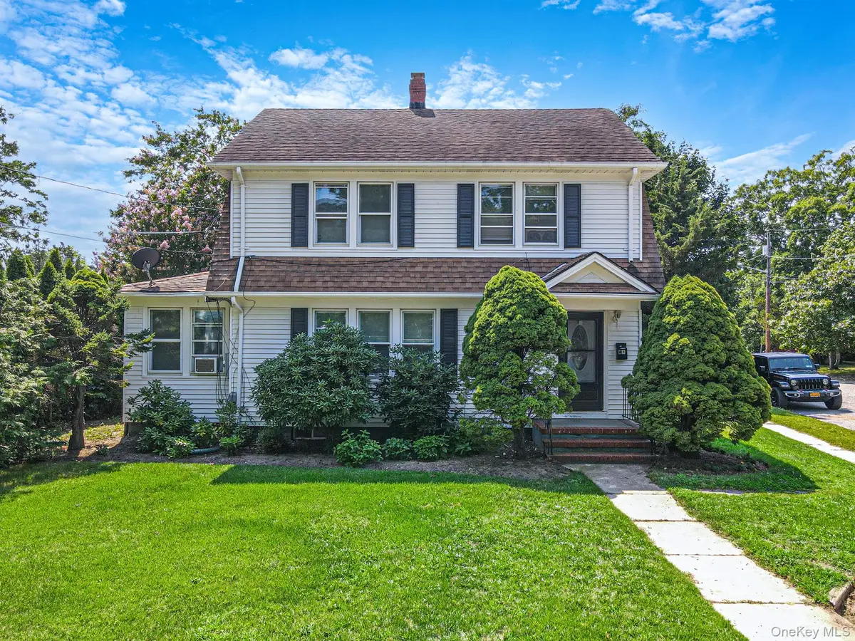 41 Prospect Place, Riverhead, NY 11901 - #1