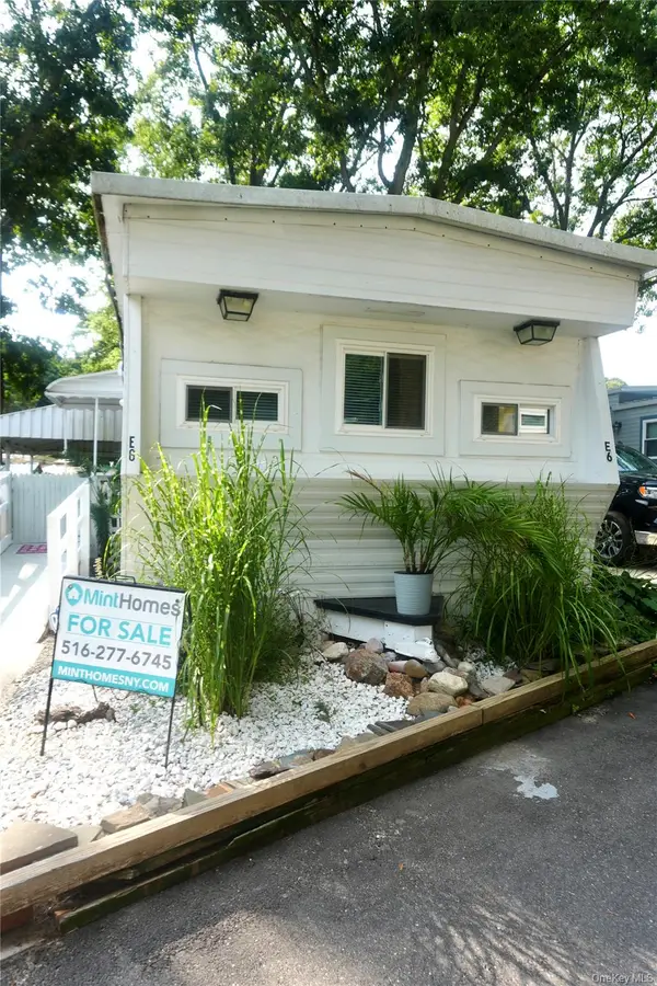 658 Sound Avenue #E-6, Calverton, NY 11933