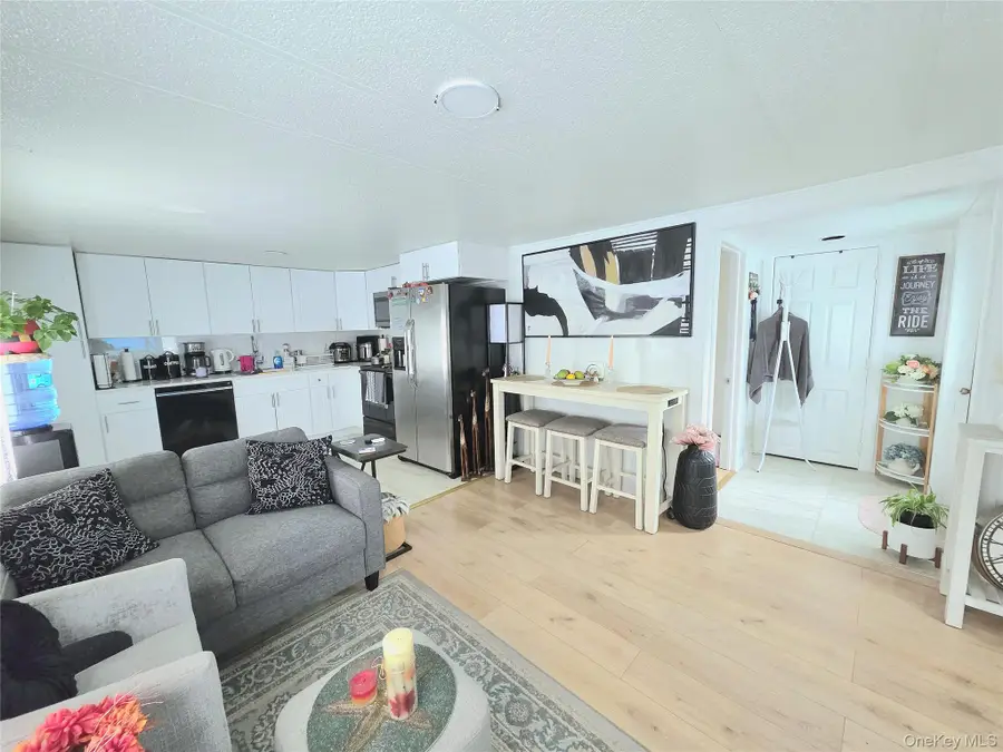525 Riverleigh Avenue #111, Riverhead, NY 11901 - #3