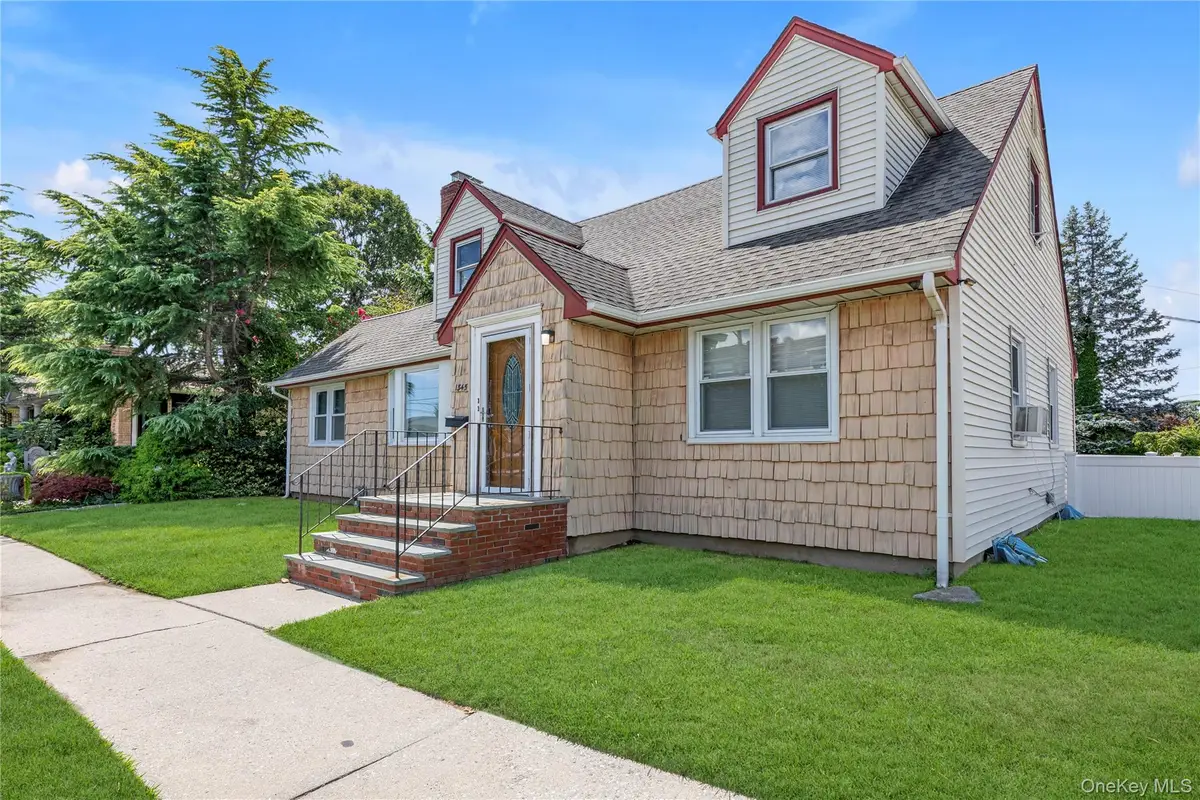 1345 Great Neck Road, Copiague, NY 11726 - #1