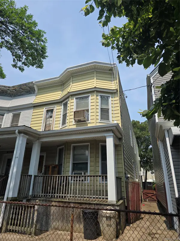 10441 92nd Avenue, Richmond Hill, NY 11418