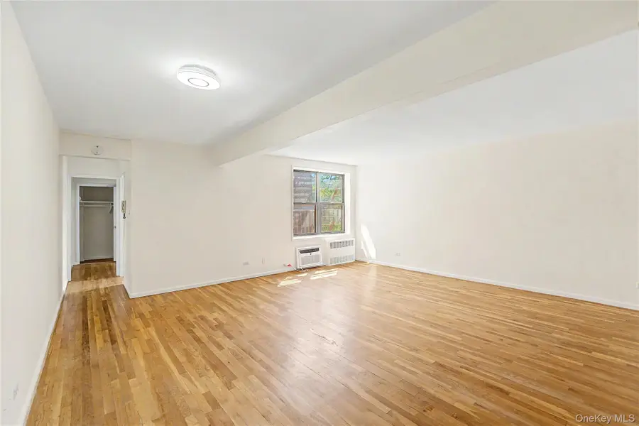 22424 Union Turnpike #4-J, Oakland Gardens, NY 11364 - #3