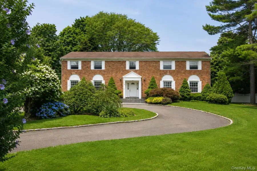 34 Lisa Court, Syosset, NY 11791 - #2