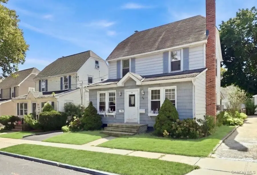 36 Hawthorne Street, Williston Park, NY 11596 - #3