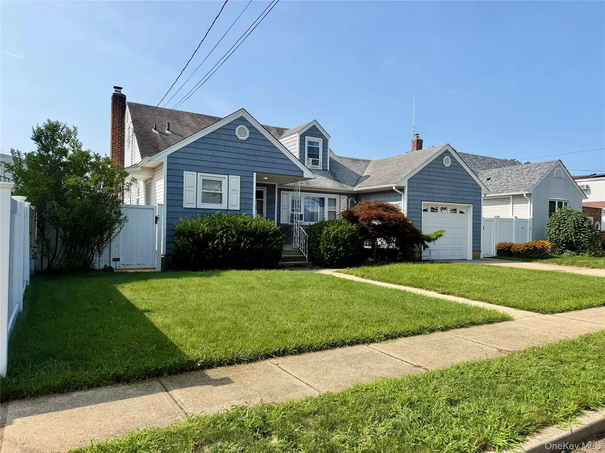 62 Bernard Street, Massapequa, NY 11758 - #1