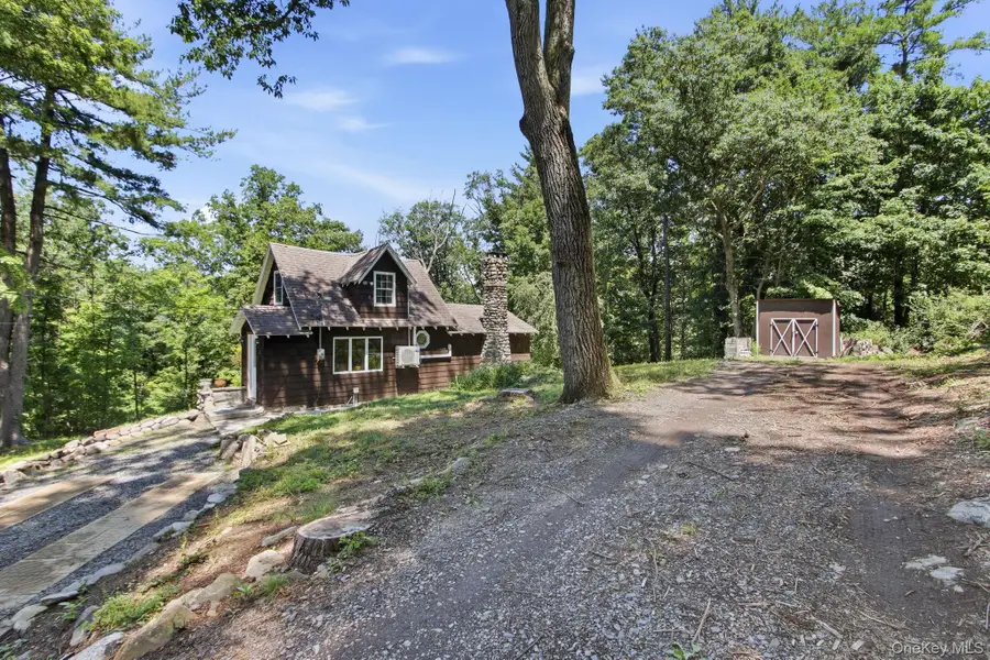 27 Rumsey Road, Greenwood Lake, NY 10925 - #2