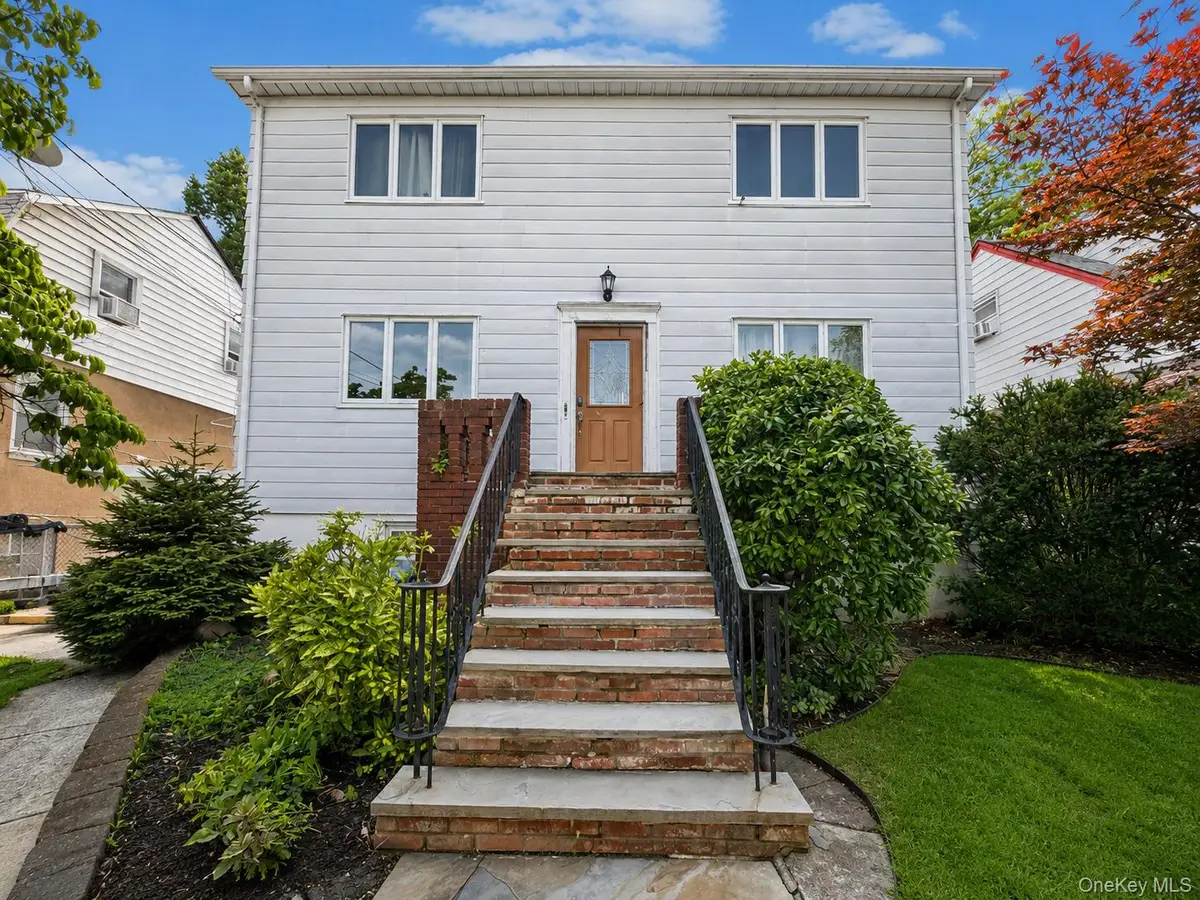 33 Juniper Road, Port Washington, NY 11050 - #1