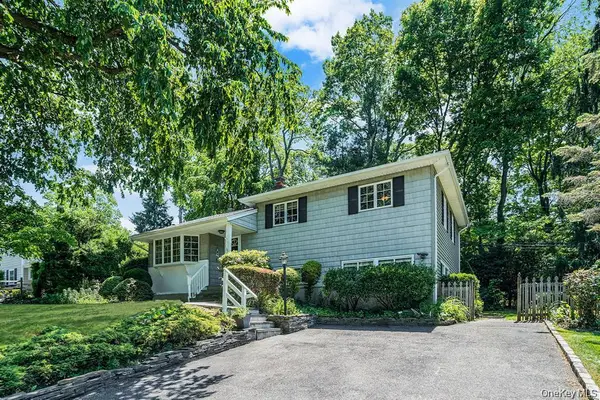 34 Gristmill Lane, Huntington, NY 11743