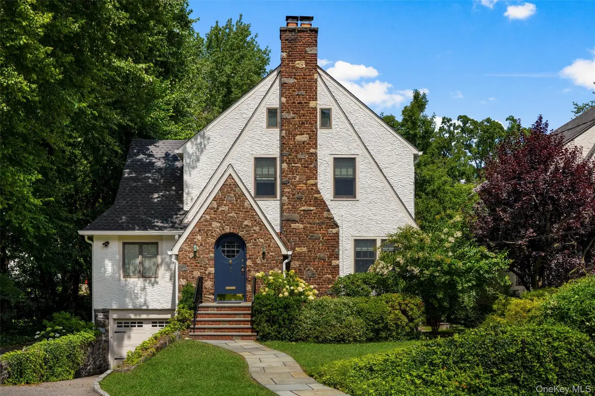7 Poplar Road, Larchmont, NY 10538 - #1