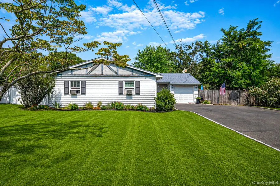 40 Elm Avenue, Flanders, NY 11901 - #2