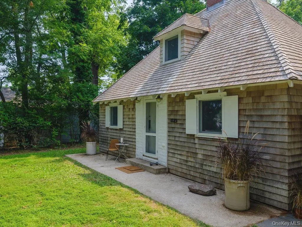 1320 Arshamomaque Avenue, Southold, NY 11971 - #1