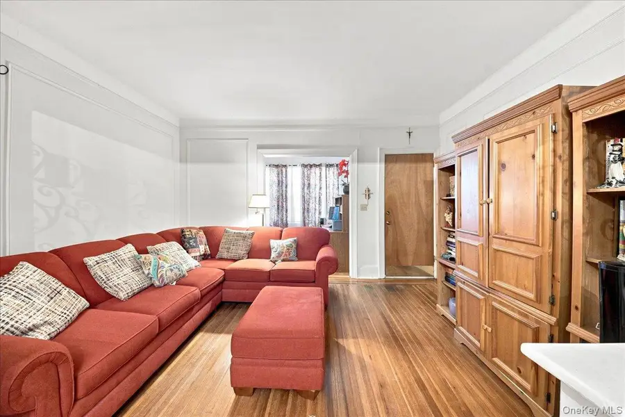1716 Parkview Avenue, Bronx, NY 10461 - #2