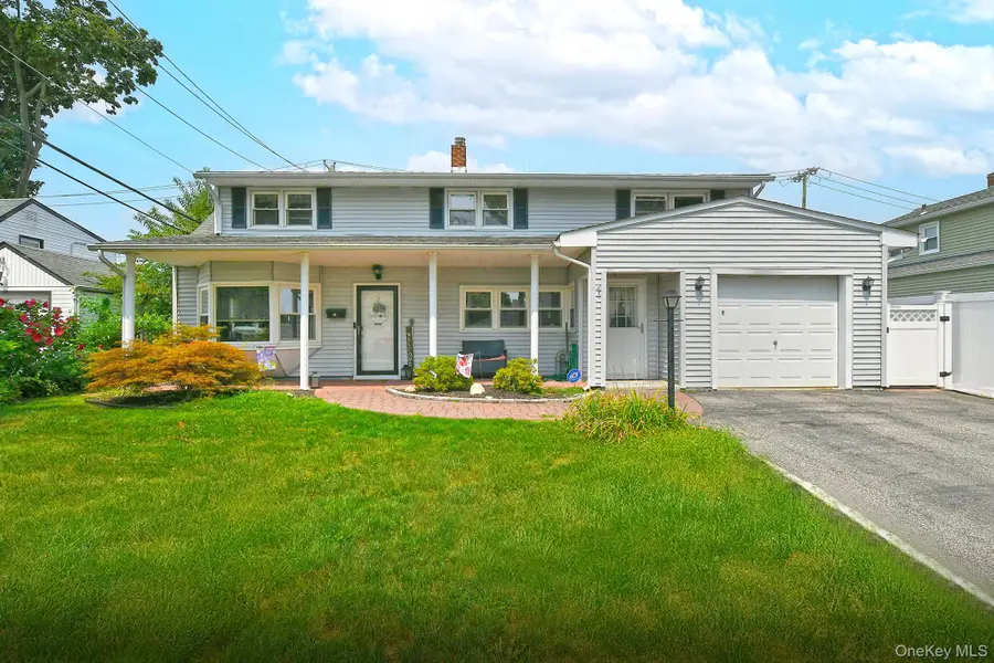 53 Periwinkle Road, Levittown, NY 11756 - #2