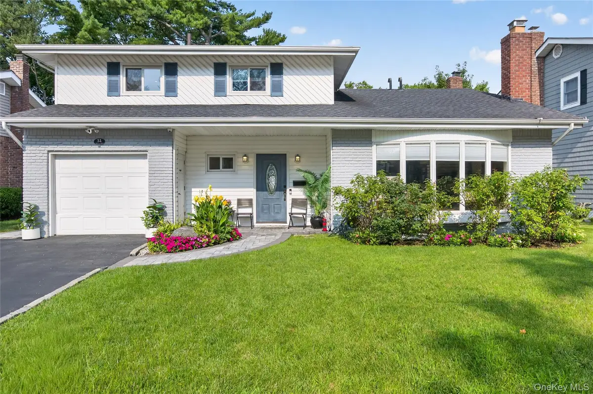31 Driftwood Drive, Port Washington, NY 11050 - #1