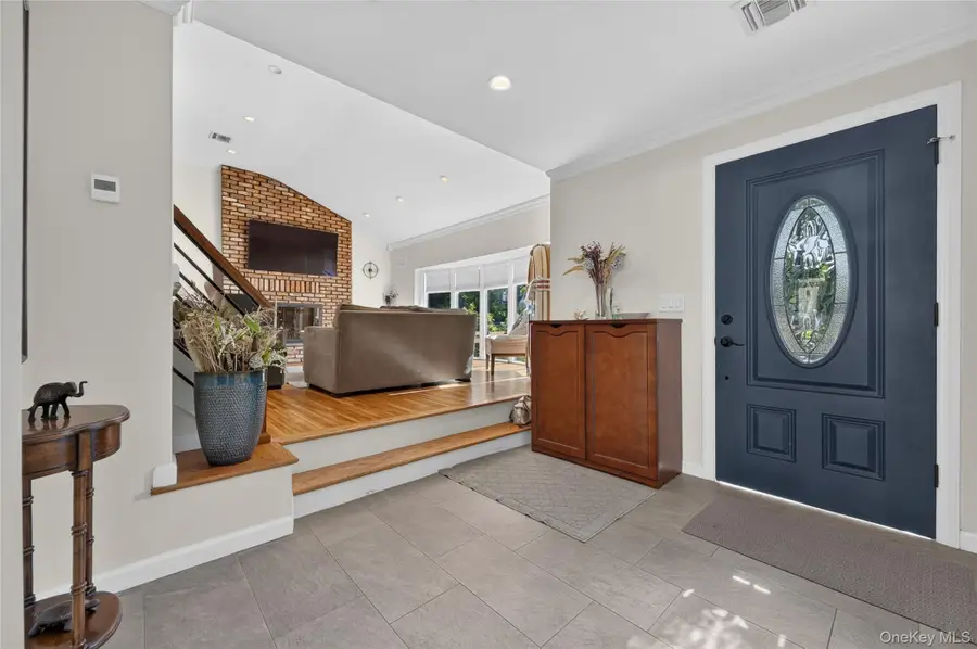 31 Driftwood Drive, Port Washington, NY 11050 - #3