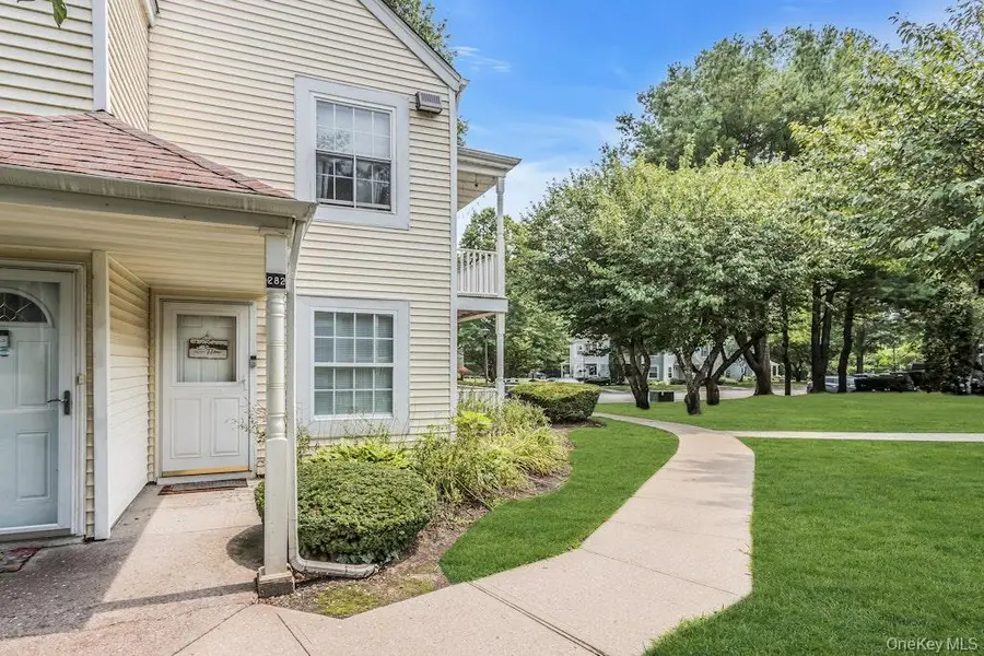 282 Fairview Circle, Middle Island, NY 11953 - #2
