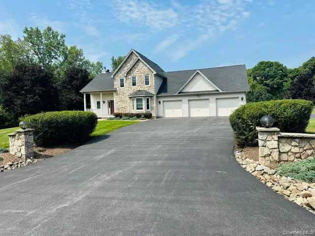 25 Rachel Rd, Pleasant Valley, NY 12569 - #2