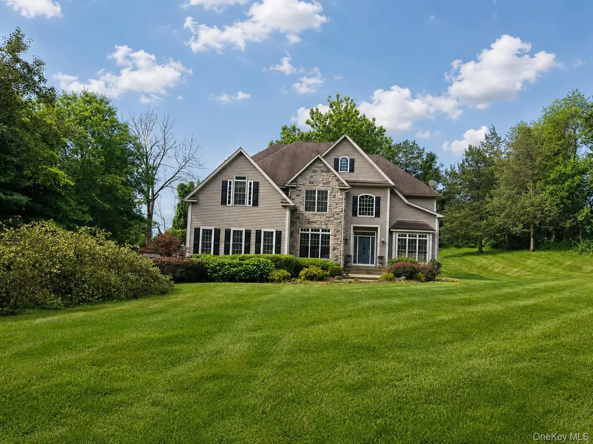 40 Winter Park Drive, Hopewell Junction, NY 12533 - #1