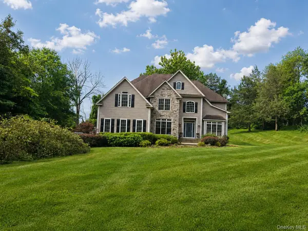 40 Winter Park Drive, Hopewell Junction, NY 12533