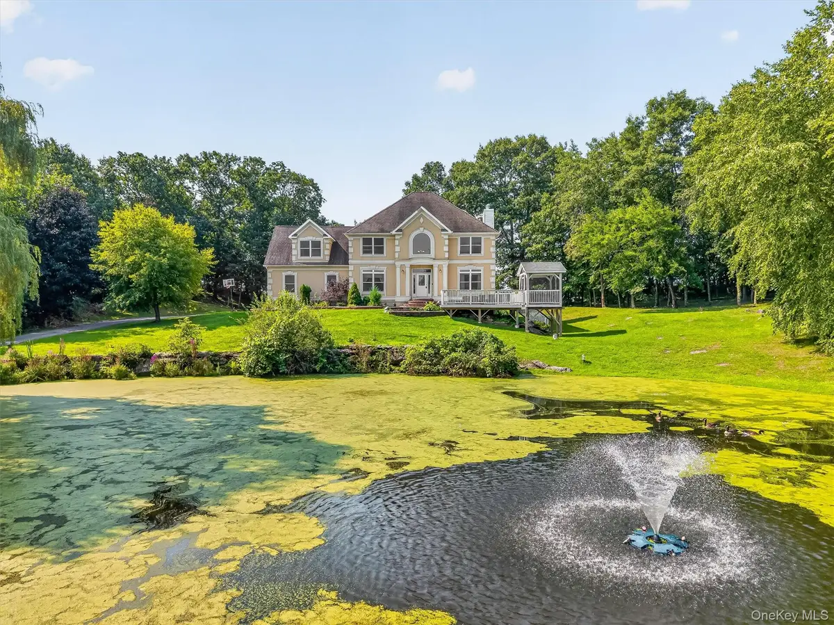 15 Winston Place, Marlboro, NY 12542 - #1