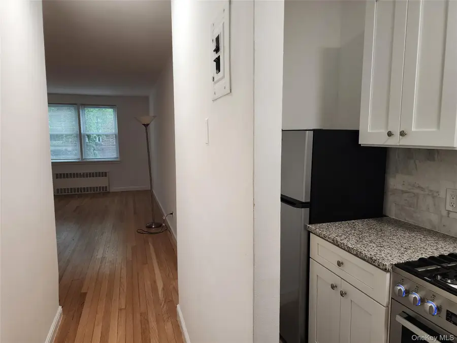 123-25 82nd Avenue #5R, Kew Gardens, NY 11415 - #3