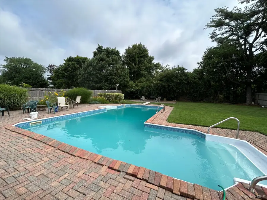 65 Sylvia Drive, West Islip, NY 11795 - #2