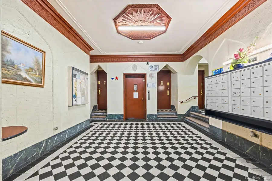 1015 Summit Avenue #4A, Bronx, NY 10452 - #2
