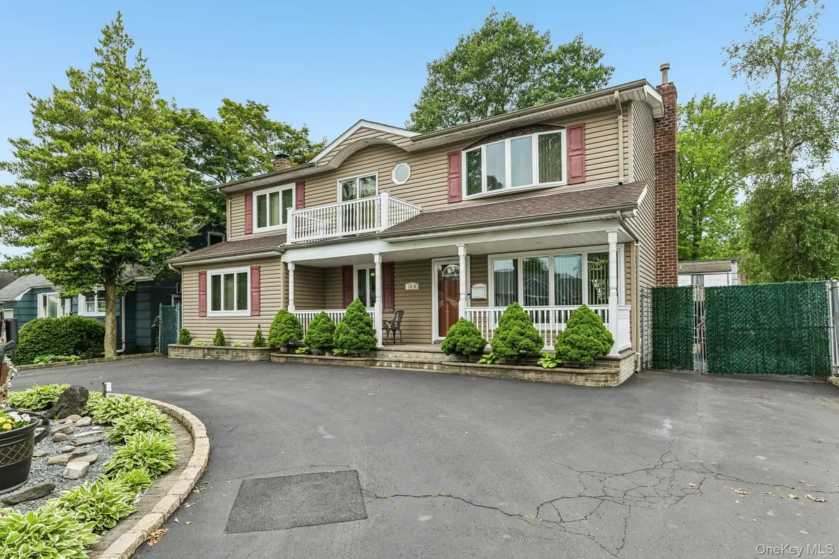 1010 Douglas Avenue, Wantagh, NY 11793 - #1
