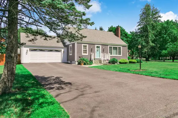 49 Regent Street, Patchogue, NY 11772