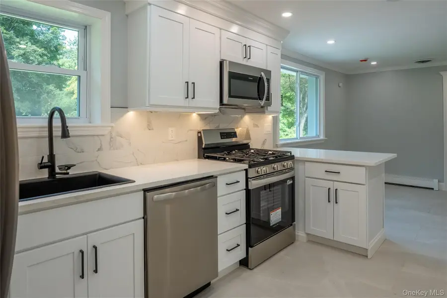 158 Schlueter Drive, Hopewell Junction, NY 12533 - #3