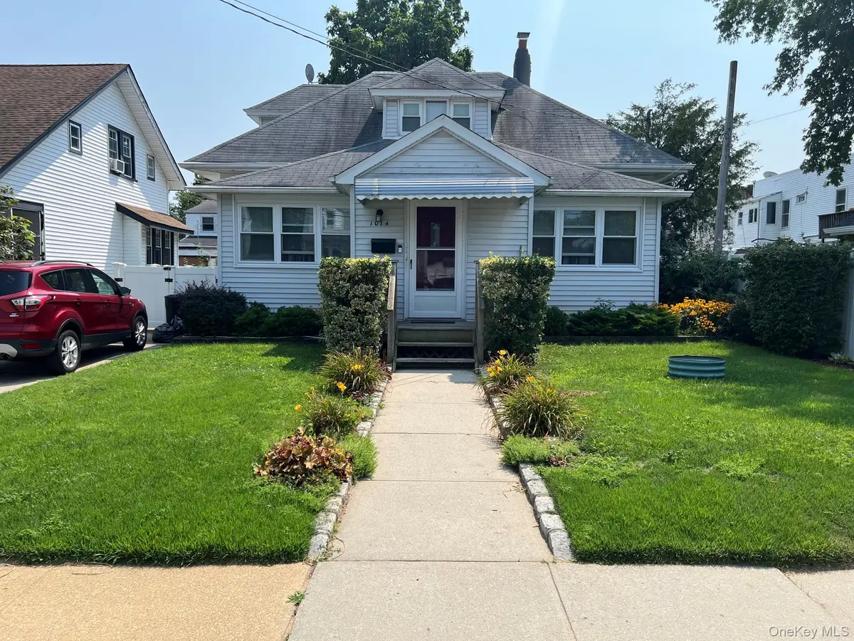 1014 Bonaparte Place, Baldwin, NY 11510 - #1