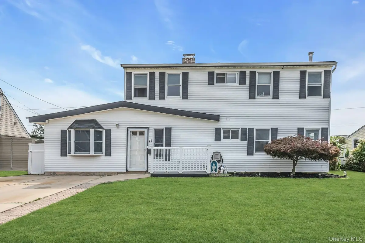 17 Chickadee Lane, Levittown, NY 11756 - #1