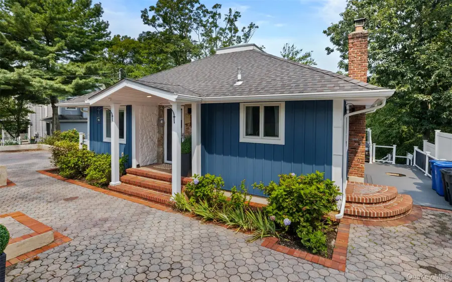39 Potter Lane, Halesite, NY 11743 - #3