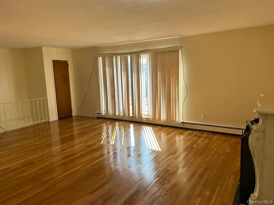 24615 137th Avenue, Rosedale, NY 11422 - #2
