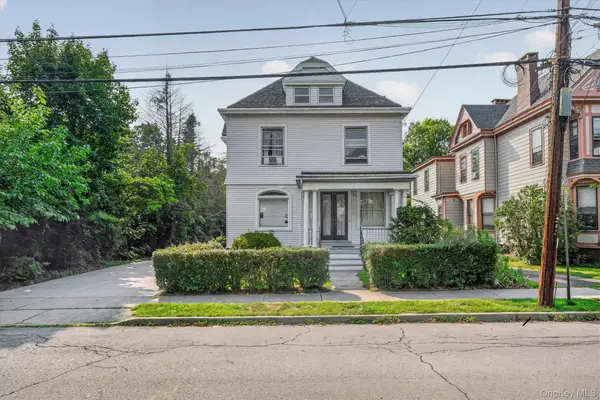 11 Balding Avenue, Poughkeepsie, NY 12601