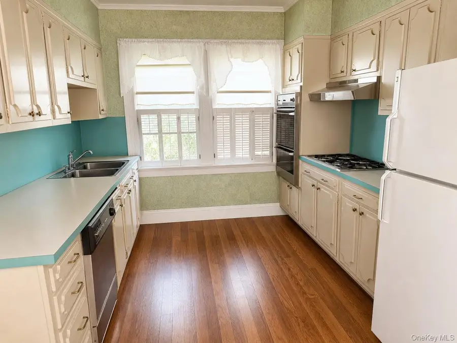 255 Beach 122nd Street, Rockaway Park, NY 11694 - #3